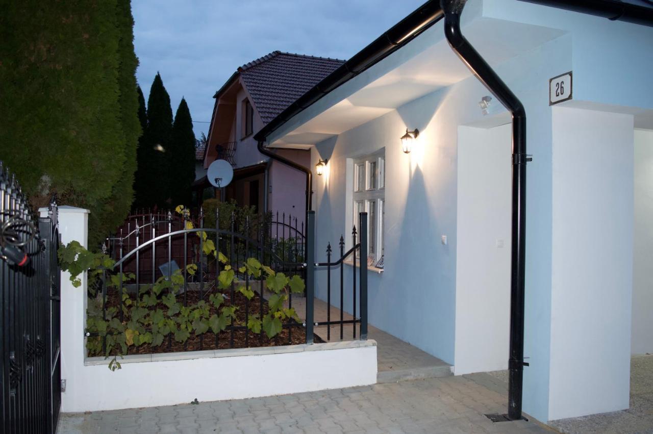 Apartmany Modry Dom Podhájska エクステリア 写真